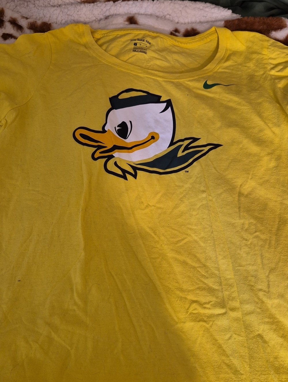 Nike Bright Yellow Duck Graphic Tee with Green Swoosh Size M Athletic Cut